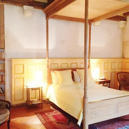 Chateau De Loup Gasthuis 3*