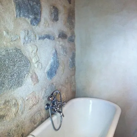 Penzion Chateau De Loup 3*