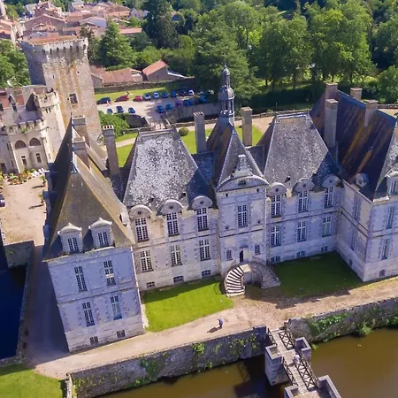 Chateau De Loup 3* Saint-Loup-Lamaire