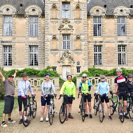 Chateau De Loup Penzion