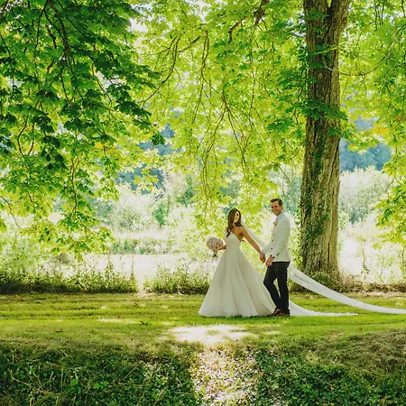 Chateau De Loup Pensionat