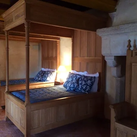 Pensionat Chateau De Loup 3*