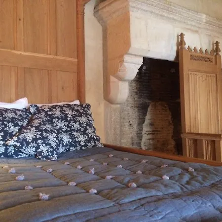 Chateau De Loup 3*