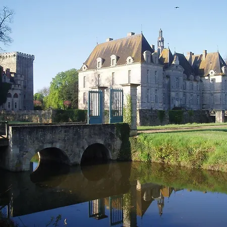 Chateau De Loup Gasthuis 3*