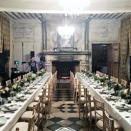 Chateau De Loup 3* Saint-Loup-Lamaire