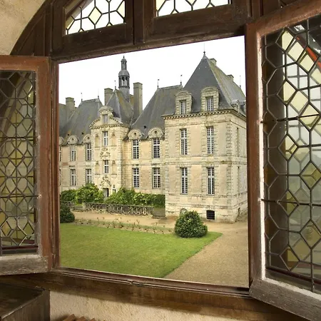 Chateau De Loup 3* Saint-Loup-Lamaire