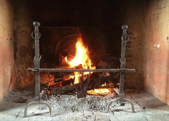 Pensión Chateau De Loup 3*