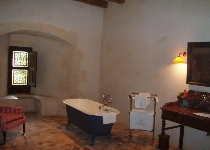 Pensión Chateau De Loup