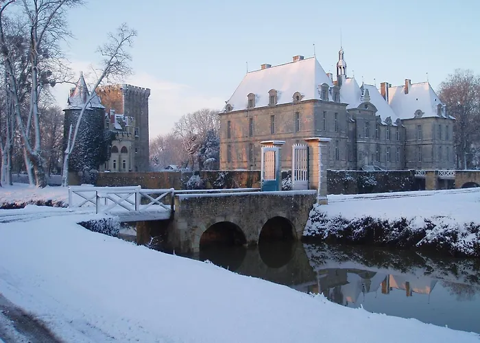 Pensión Chateau De Loup 3*