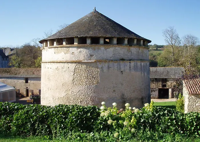 Chateau De Loup Pensión 3*