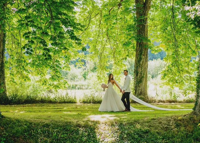 Chateau De Loup Pensión