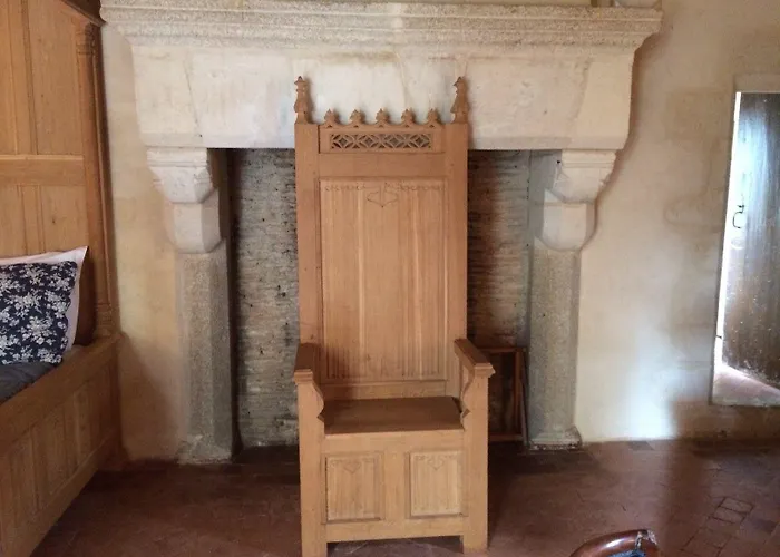 Chateau De Loup Pensión