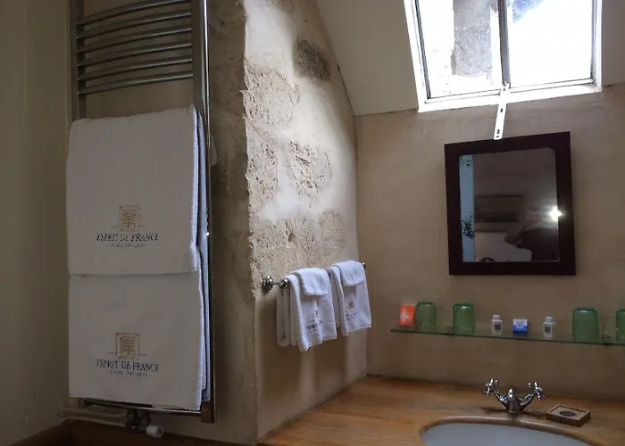 Chateau De Loup Pensión 3*