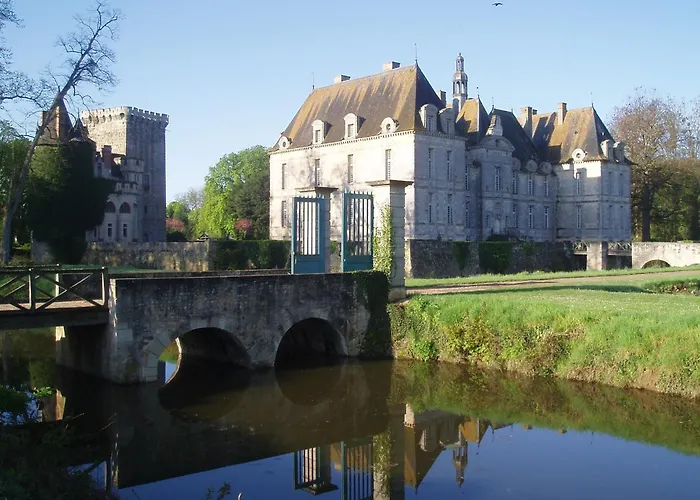 Chateau De Loup Pensión 3*
